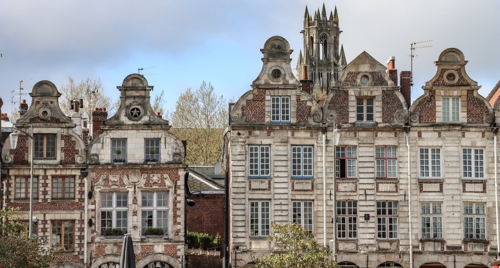 Arras, Frankrijk. De mooiste bezienswaardigheden in Arras (Atrecht) | Mooistestedentrips.nl