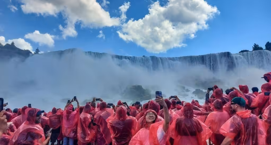 Niagara Falls, Canada: Hornblower | Mooistestedentrips.nl