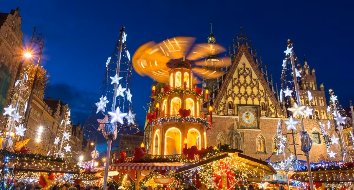 Kerstmarkt in Wroclaw (Foro: Milena Pigdanowicz Fidera/ Getty Images) Kerstmarkt in Wroclaw (Foro: Milena Pigdanowicz Fidera/ Getty Images)