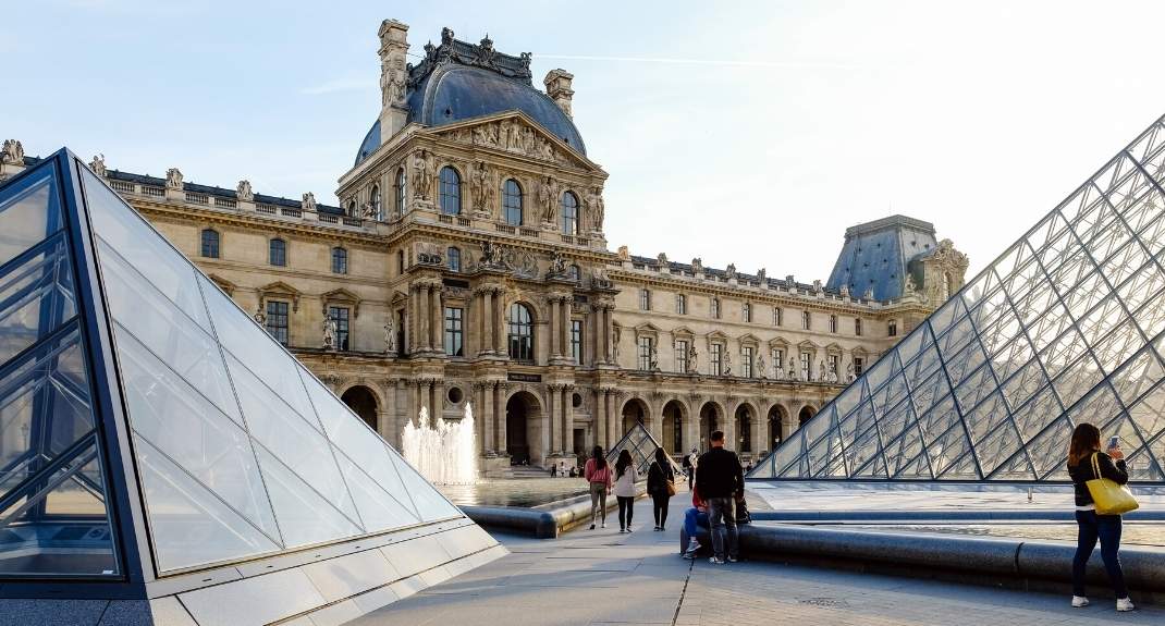 Bezienswaardigheden Parijs: Musee du Louvre | Mooistestedentrips.nl