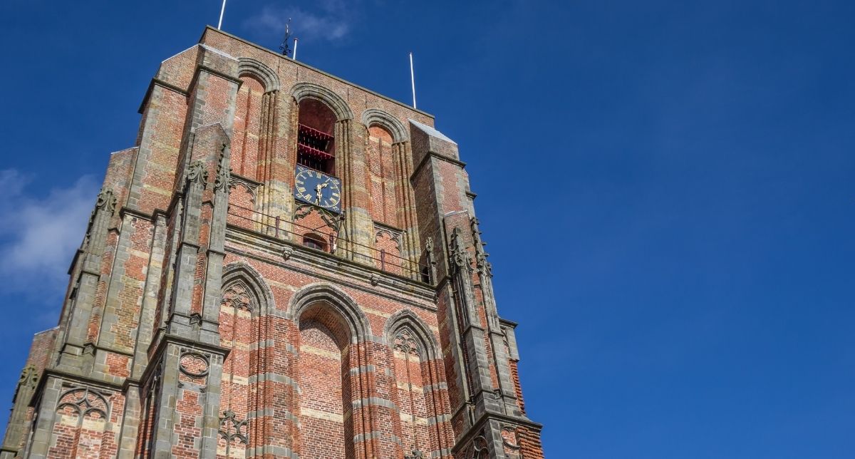 Bezienswaardigheden Leeuwarden: Oldehove (foto: Venemama/ Getty Images) Bezienswaardigheden Leeuwarden: Oldehove (foto: Venemama/ Getty Images)