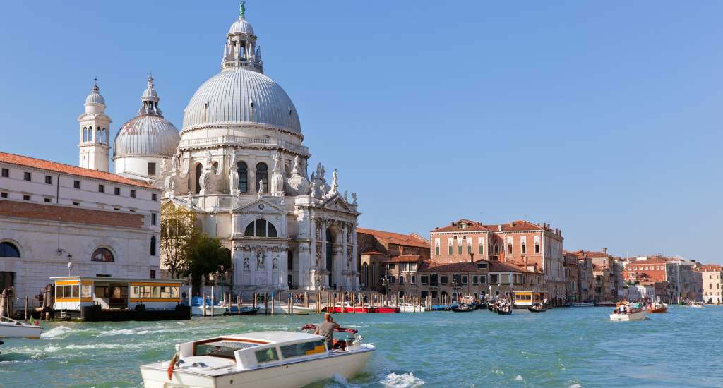 Bezienswaardigheden Venetië: Basiliek van Santa Maria della Salute | Mooistestedentrips.nl