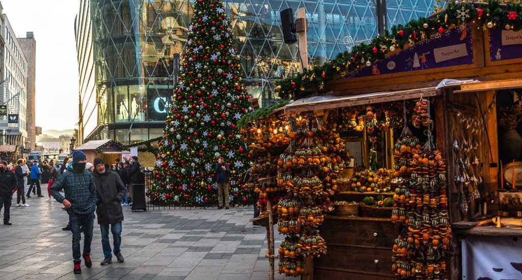 Kerstmarkr Boedapest (foto met dank aan Visit Budapest) | Mooistestedentrips.nl