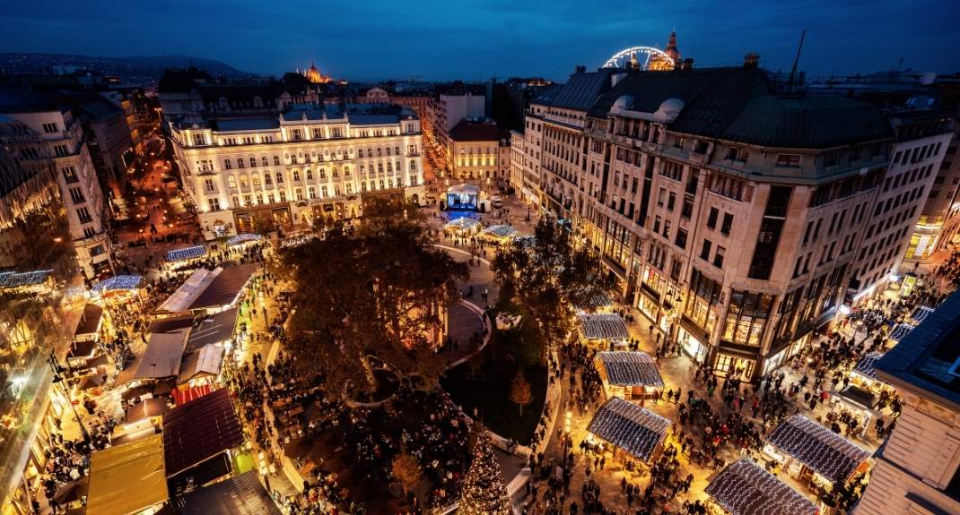 Kerstmarkt in Boedapest: tips voor je bezoek | Mooistestedentrips.nl