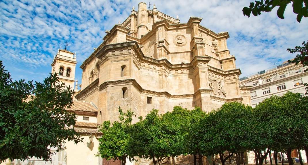 Bezienswaardigheden Granada, Monasterio de San Jerónimo | Mooistestedentrips.nl