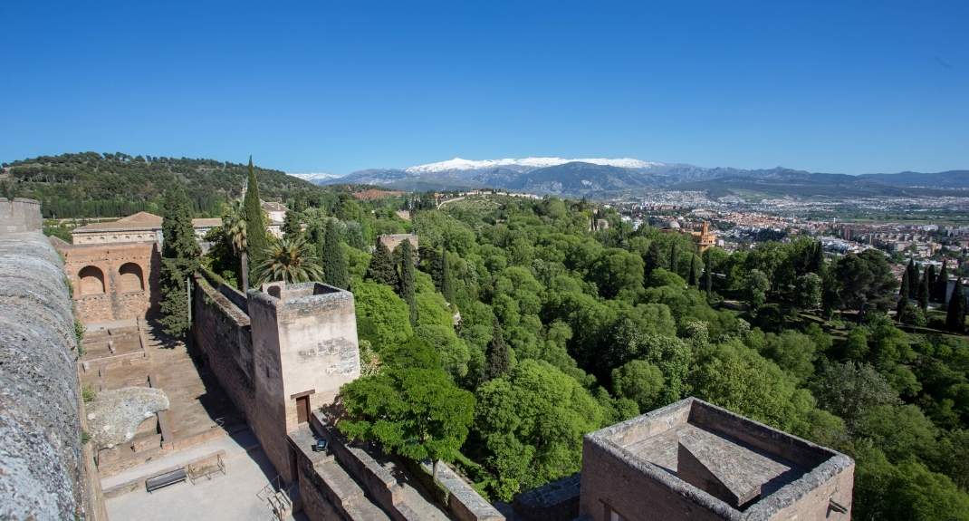 Alhambra Granada, Spanje: bezoek het Alhrambra Granada | Mooistestedentrips.nl