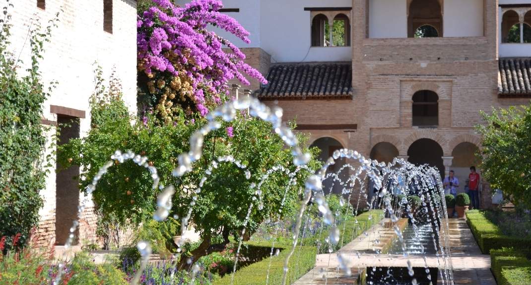 Alhambra Granada, Generalife | Mooistestedentrips.nl