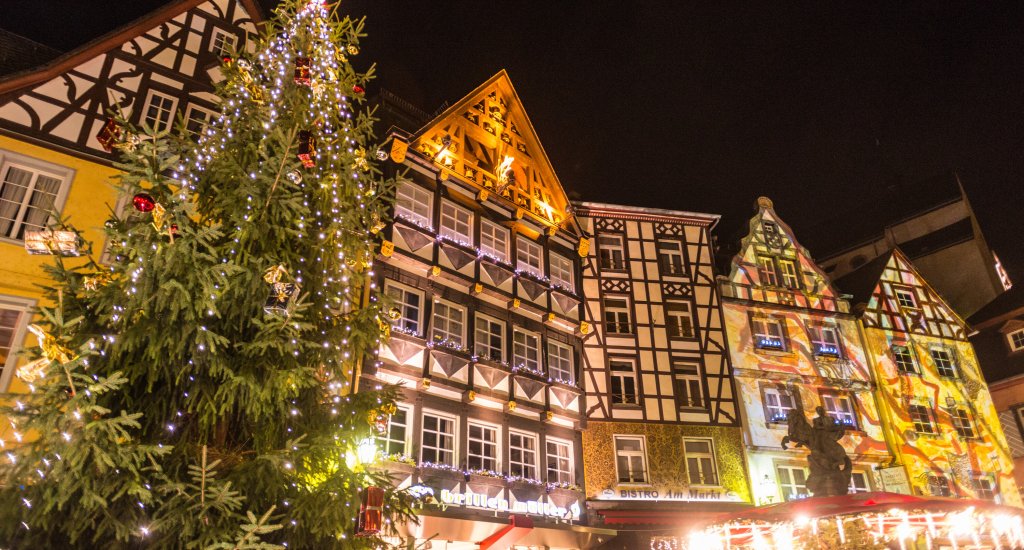 Kerstmarkt Cochem: bezoek de kerstmarkt in Cochem | Mooistestedentrips.nl