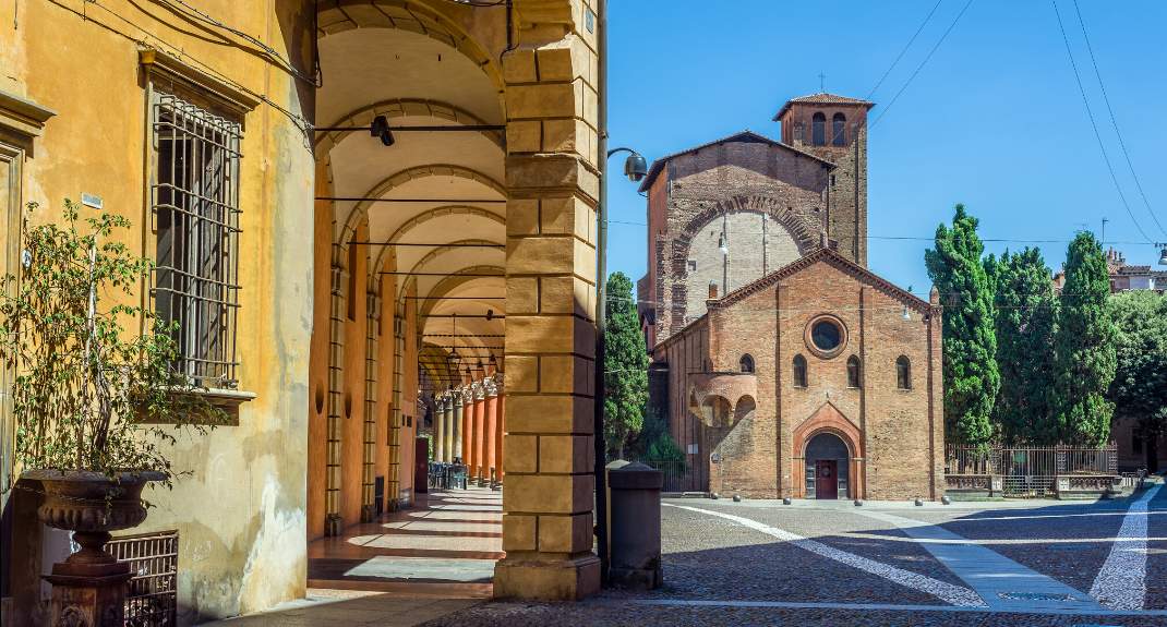 Bezienswaardigheden Bologna, Abbazia di Santo Stefano