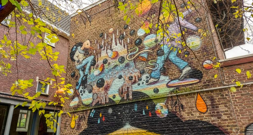 Street art Heerlen, Swinging Birds | Mooistestedentrips.nl