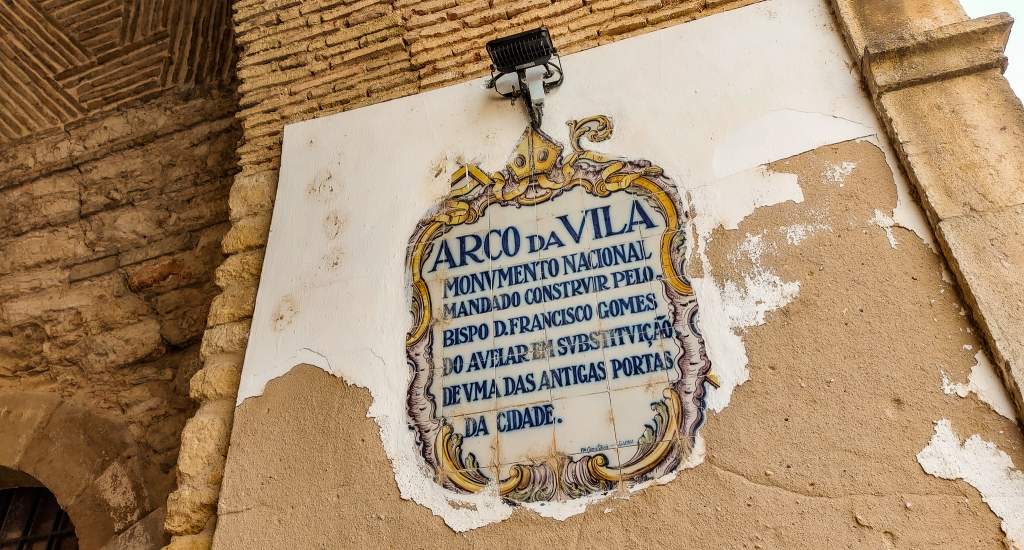 Doen in Faro, Portugal: Arco da Vila | Mooistestedentrips.nl