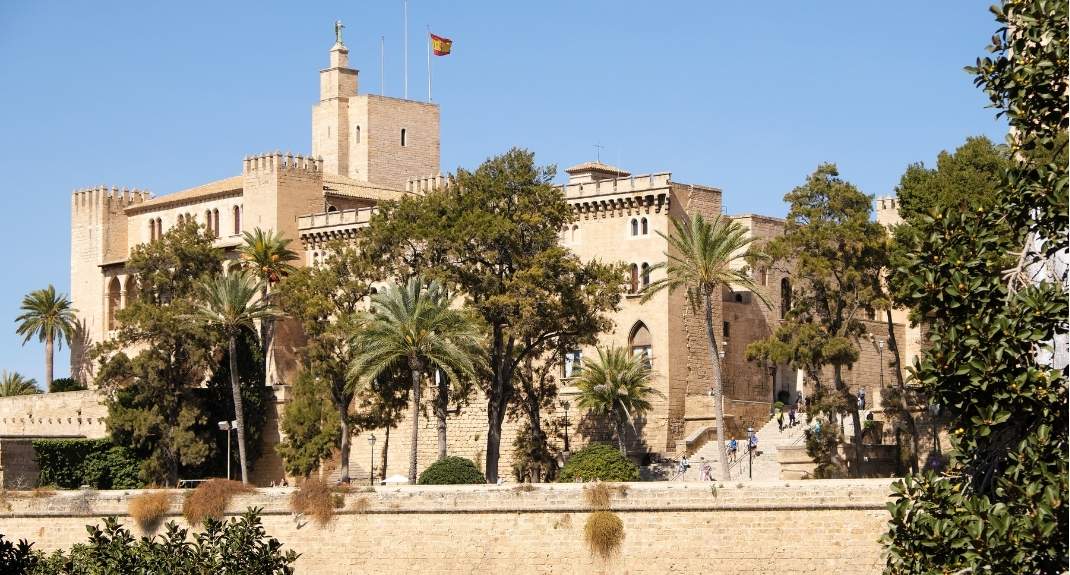 Palma de Mallorca, La Almudaina | Mooistestedentrips.nl
