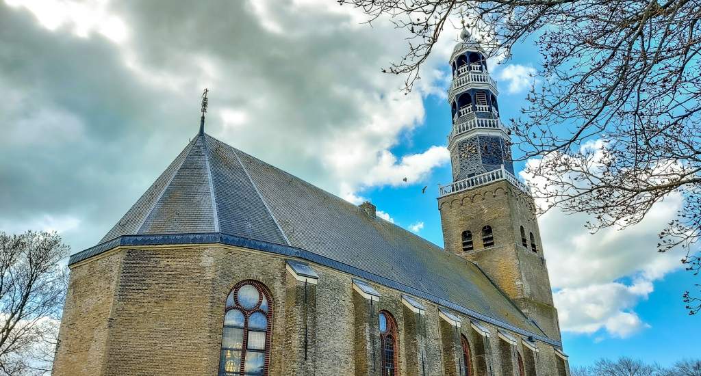 Bezienswaardigheden Hindeloopen: Grote Kerk | Mooistestedentrips.nl