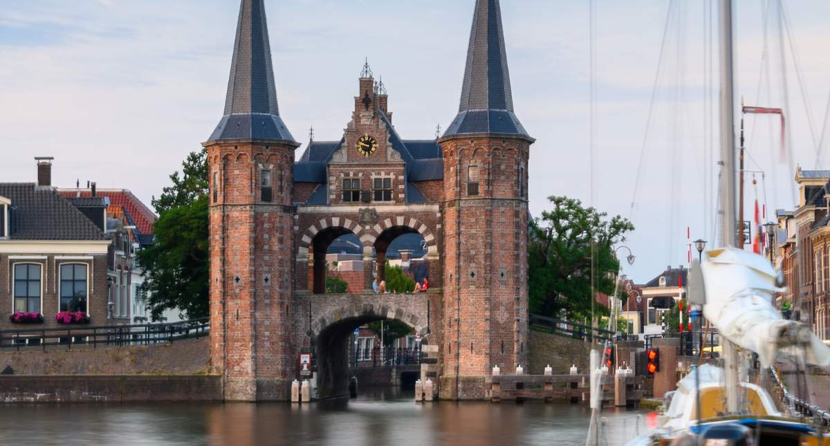 Bezienswaardigheden Sneek: Waterpoort | Mooistestedentrips.nl