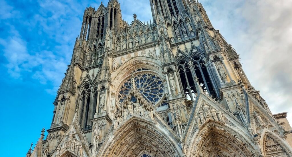 Reims bezienswaardigheden: kathedraal van Reims | Mooistestedentrips.nl