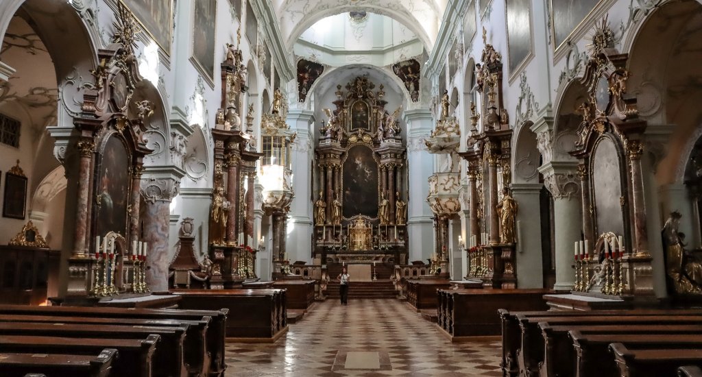 Bezienswaardigheden Salzburg: Erzabtei St. Peter | Mooistestedentrips.nl