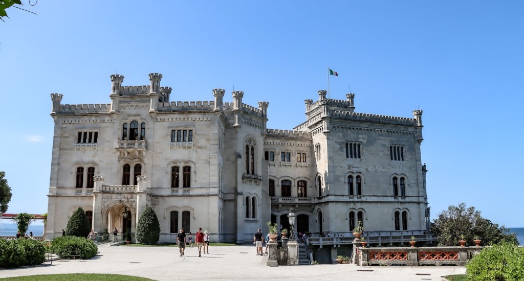 Triëst, Italië: Castello di Miramare | Mooistestedentrips.nl
