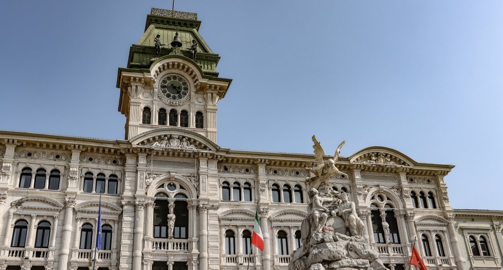 Triëst bezienswaardigheden: Palazzo del Municipio di Trieste | Mooistestedentrips.nl