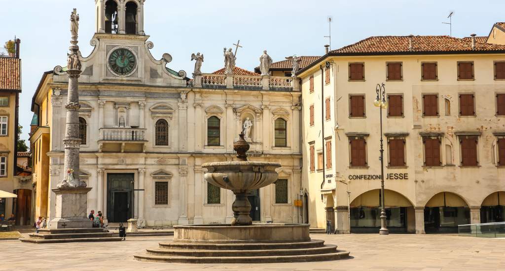 Bezienswaardigheden Udine, Piazza Giacomo Matteotti | Mooistestedentrips.nl
