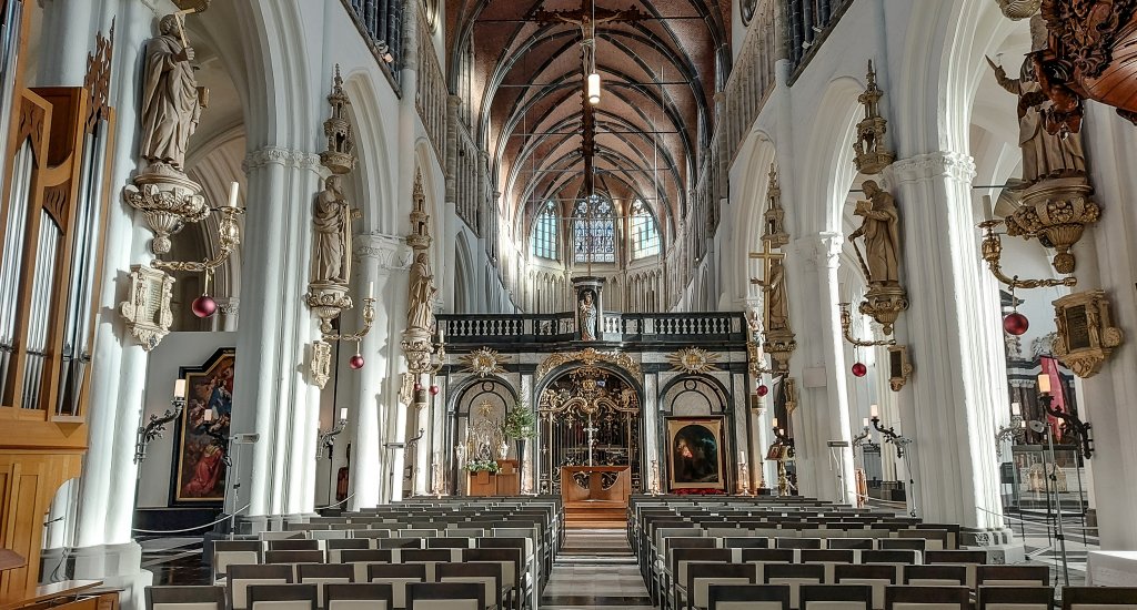 Bezienswaardigheden Brugge: O.L.V.-kerk Museum | Mooistestedentrips.nl