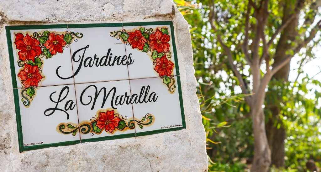 Bezienswaardigheden Mijas: Jardines la Muralla | Mooistestedentrips.nl