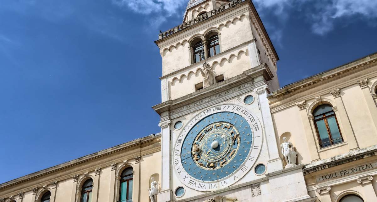 Bezienswaardigheden Padua: Piazza dei Signori | Mooistestedentrips.nl