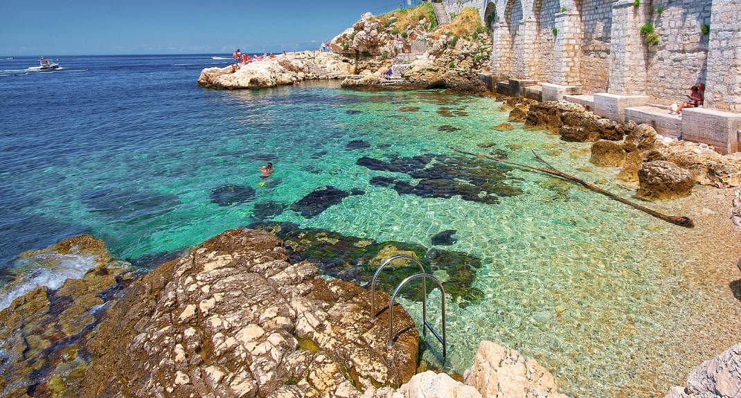 Strand Rovinj, Kroatië: Plaža Balota | Mooistestedentrips.nl