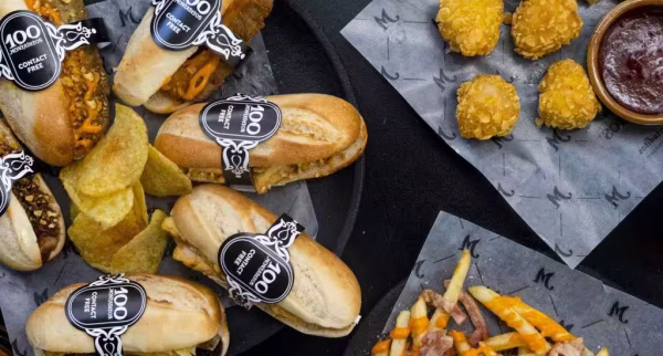 Foto met dank aan: 100 Montaditos